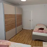 Apartman Monsevi *